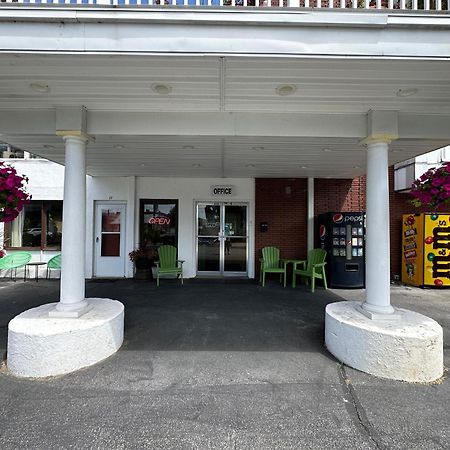 O'Sullivan'S Motel Lake George Exterior foto