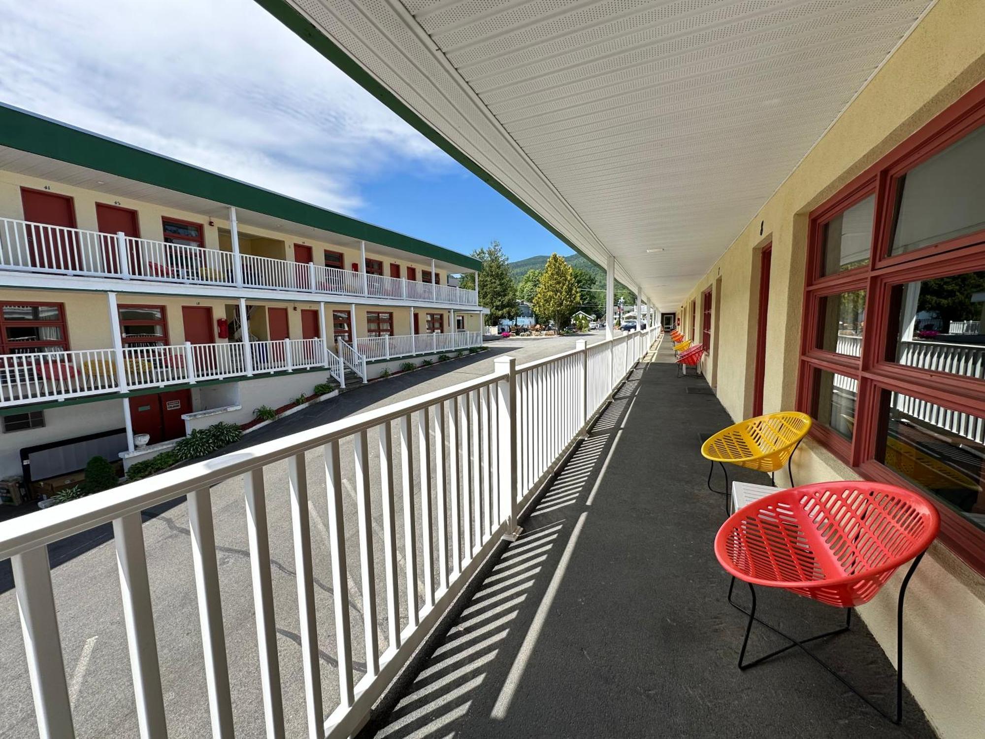 O'Sullivan'S Motel Lake George Exterior foto